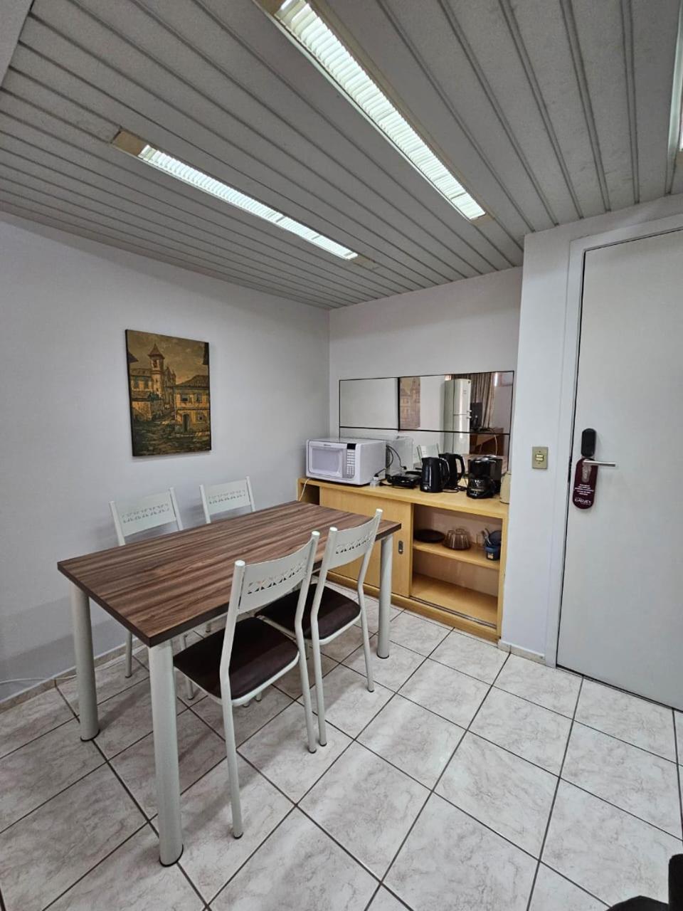 Ika Apart Hotel Brasilia Esterno foto