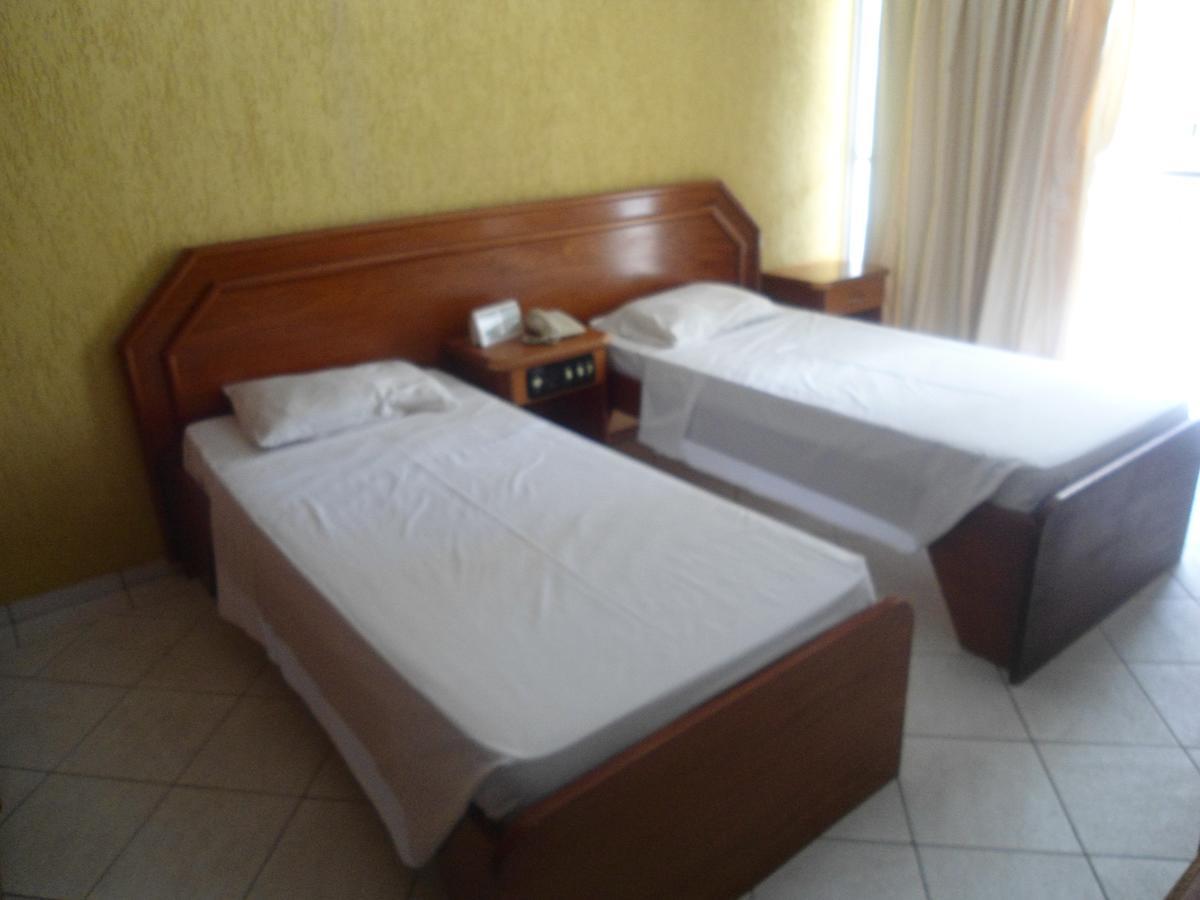 Ika Apart Hotel Brasilia Esterno foto